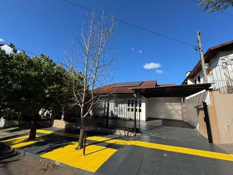 CASA DOS SONHOS NO CENTRO | VENDA — foto 1 de 19