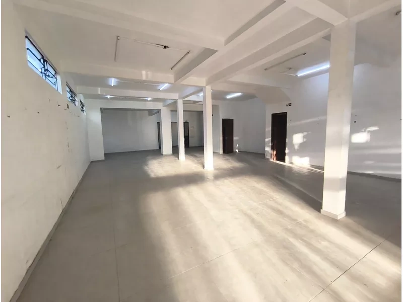 Sala comercial de 160 m² no bairro Cruzeiro — foto 2 de 4