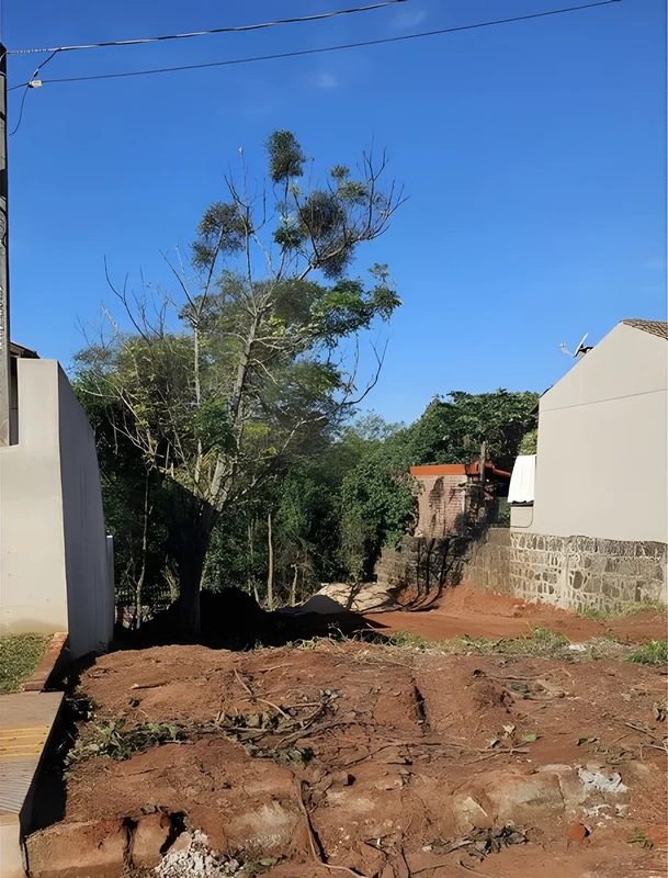 Terreno à venda, 372 m² — foto 2 de 6