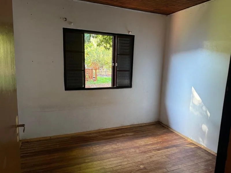 Casa no Cruzeiro com garagem coberta para dois carros — foto 8
