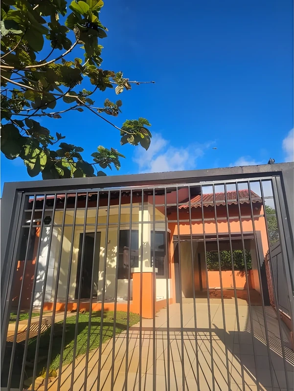 Casa em São Francisco com 3 dormitórios e área de lazer