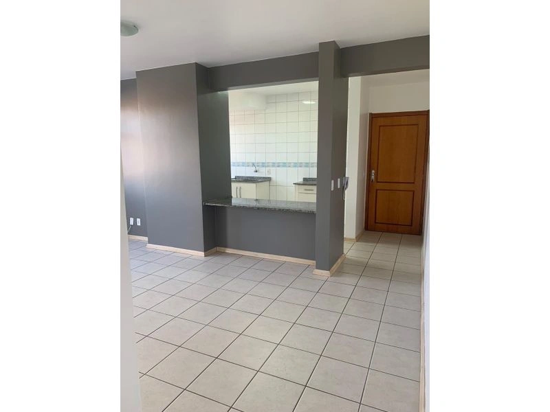 Apartamento 2 dormitórios no bairro Centro, Ed. Vitória, 50 m² — foto 3 de 8