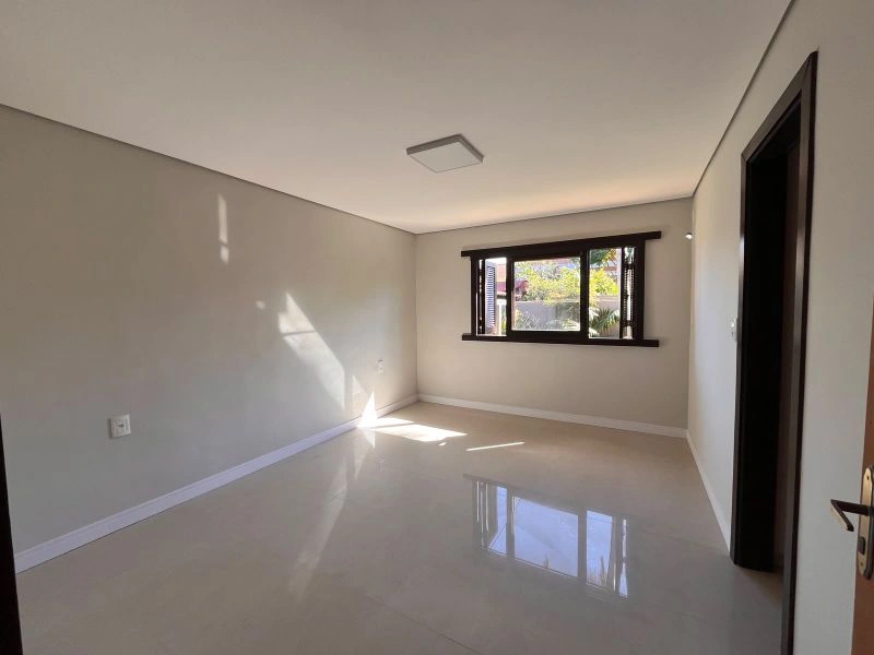 Casa térrea no bairro Glória com terreno superior a 1.000m² — foto 19 de 35
