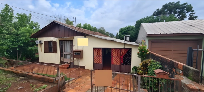 Casa com 3 dormitórios à venda por R$ 280.000,00 - Centro - Santa Rosa/RS