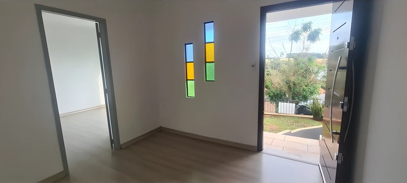 Casa com 3 dormitórios e quintal cercado no bairro Central – Santa Rosa/RS — foto 4 de 11