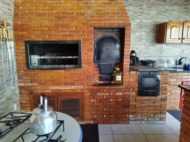 Casa de esquina com 3 dormitórios na Central, Santa Rosa — foto 4