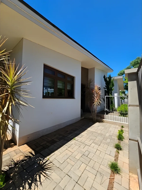 Casa à venda por R$ 1.385.000 - Central - Santa Rosa/RS — foto 2 de 19