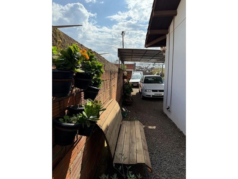 Casa com 3 residências no bairro Timbaúva, 297,22 m² — foto 14 de 15