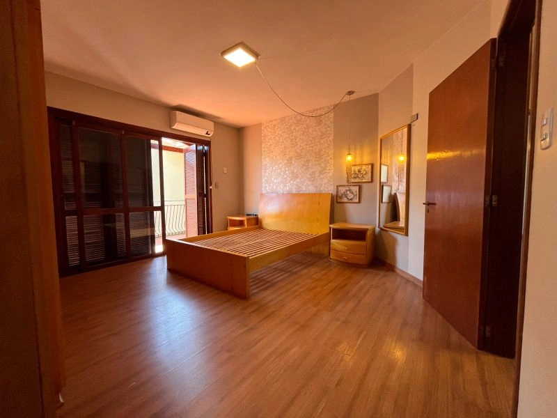 Casa com 3 dormitórios e 268 m² no bairro Centro — foto 19 de 23