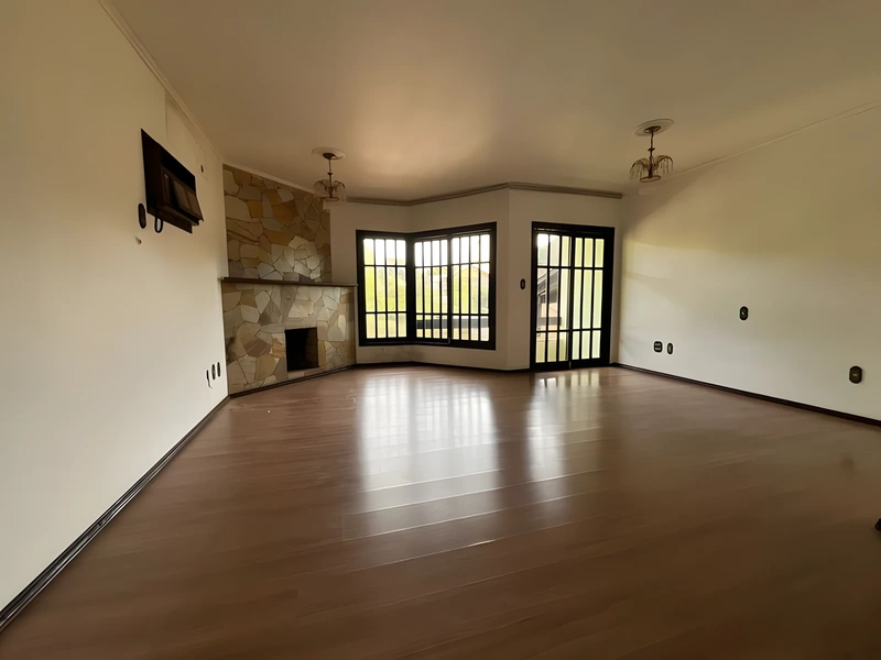 Casa com 4 dormitórios e piscina no bairro Centro – Santa Rosa/RS — foto 5 de 18