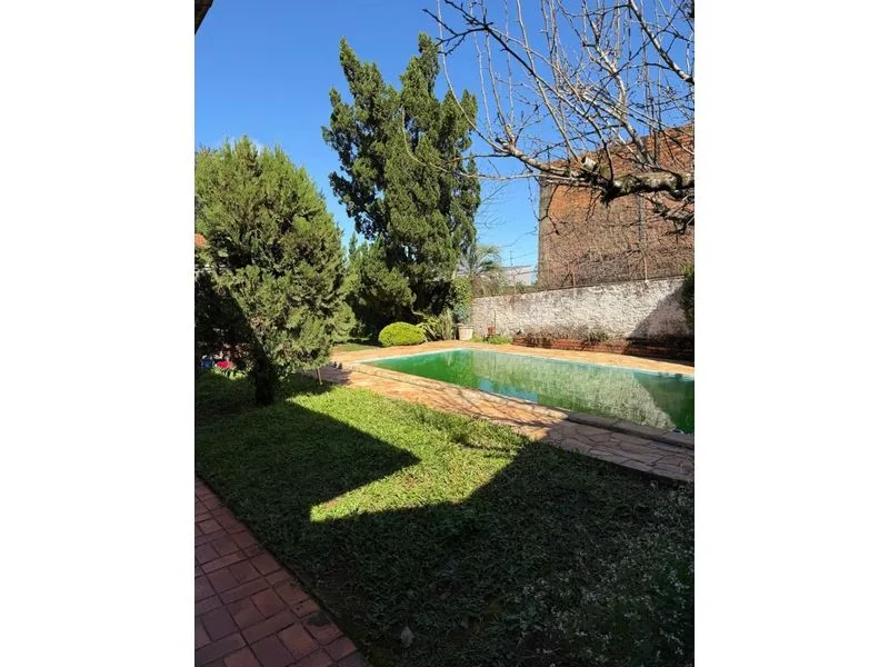 Casa no Centro com piscina e churrasqueira — foto 14