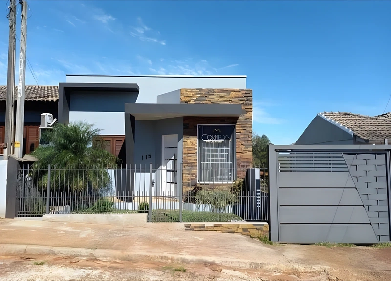 Casa com 2 dormitórios à venda, 146 m² por R$ 380.000,00 - Planalto - Santa Rosa/RS
