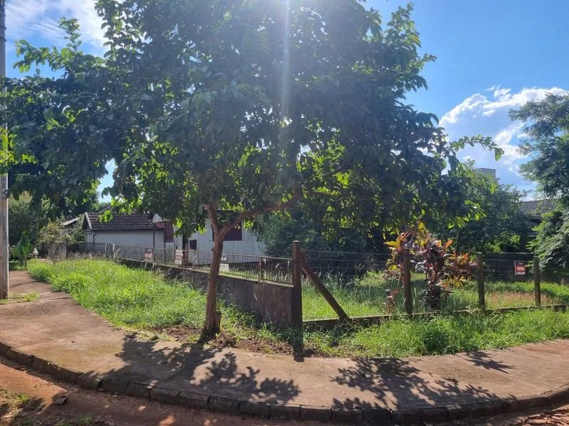 Terreno de esquina na Central, Santa Rosa — foto 1