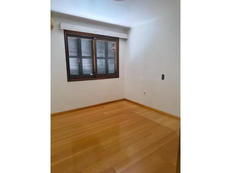 Casa de 3 andares com piscina e lazer no Centro — foto 10