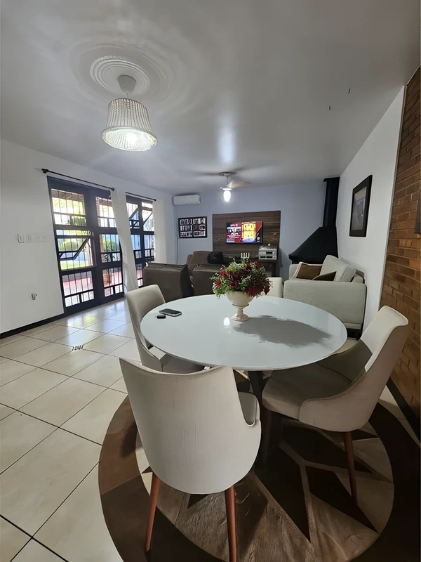 Casa com 4 dormitórios à venda, 247 m² por R$ 1.380.000,00 - Centro - Santa Rosa/RS — foto 10 de 16