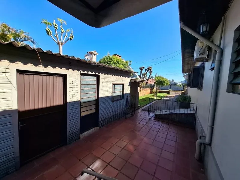 Casa de esquina no Cruzeiro com terreno amplo — foto 18