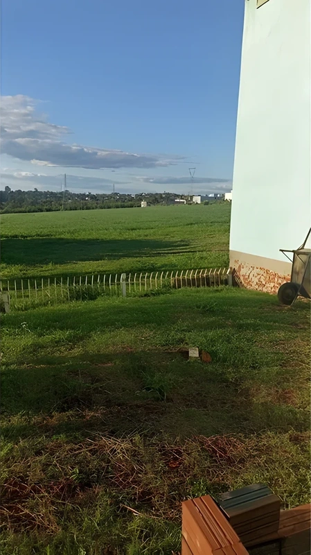 Casa a venda no loteamento Montese Area construída 46 m² terreno com 210 m² 10x20 1 quarto  banheiro lavanderia ampla sala Casa com chapada,  piso por — foto 6 de 13
