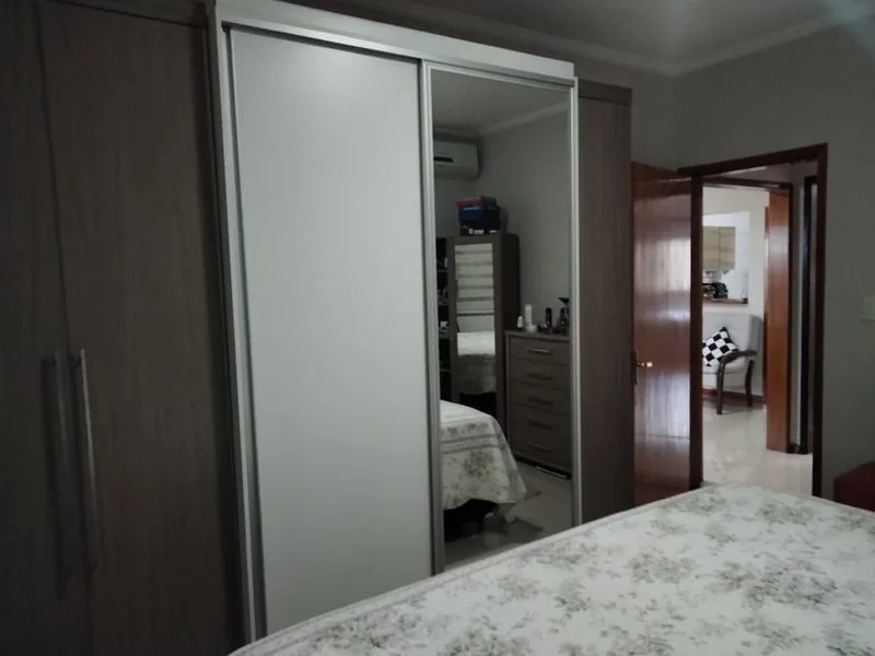 Casa com 3 dormitórios e edícula na Glória — foto 11