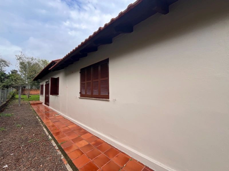 Casa com 3 dormitórios e 196 m² no bairro Central — foto 2 de 15
