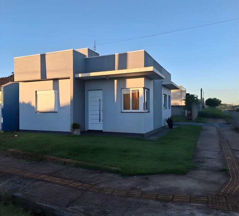 Casa à venda por R$ 320.000,00 - Planalto - Santa Rosa/RS