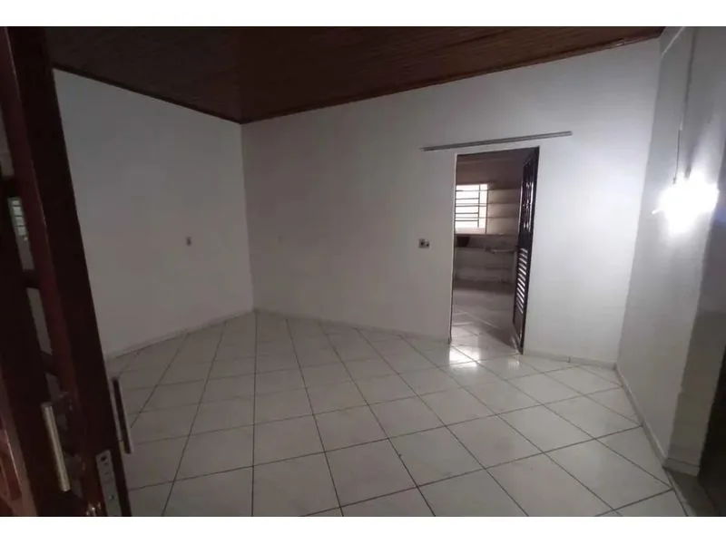 Casa com 3 dormitórios no bairro Sulina — foto 4