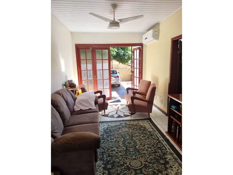 Casa no Centro com 3 dormitórios e 2 salas — foto 3