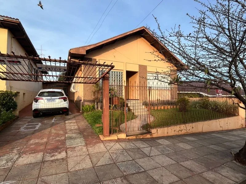 Casa ampla para aluguel no Centro de Santa Rosa — foto 2