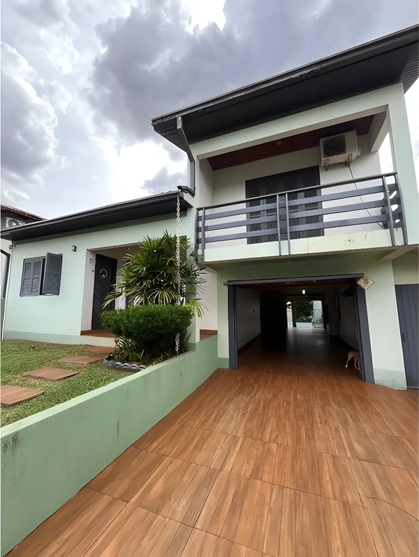 Casa em São Francisco com piscina aquecida e energia solar