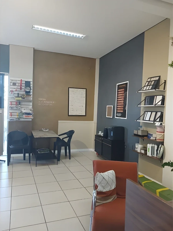 Sala comercial de 54 m² com pé-direito alto, no bairro Centro – Santa Rosa/RS — foto 6 de 6