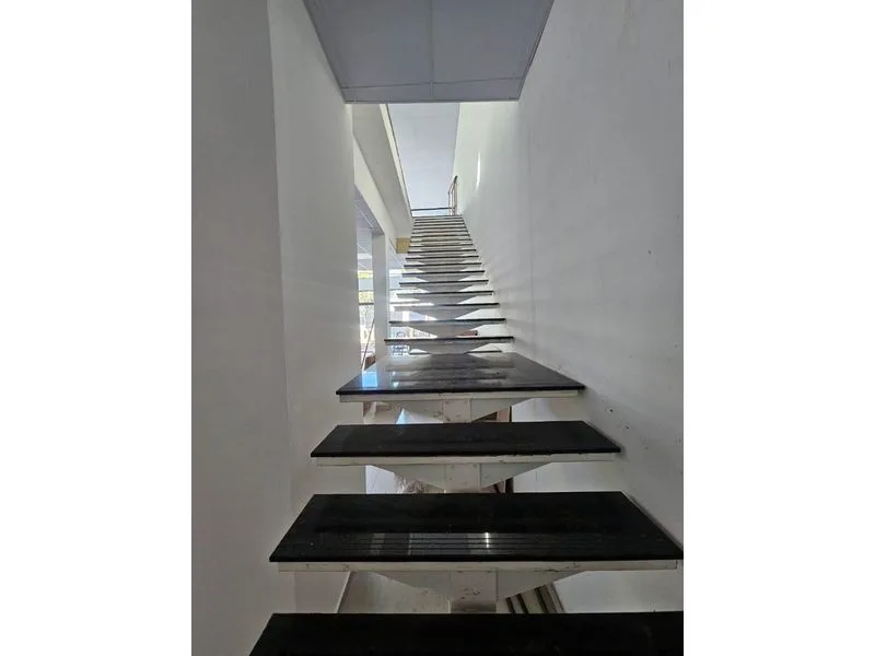 Loja ampla no Centro de Santa Rosa, 355 m² com mezanino — foto 4