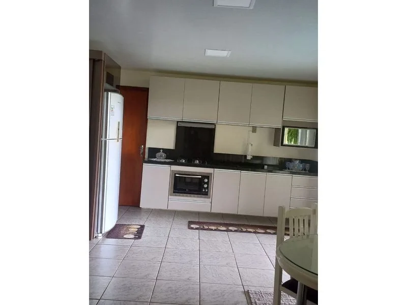 Casa no Roncador com terreno amplo — foto 3