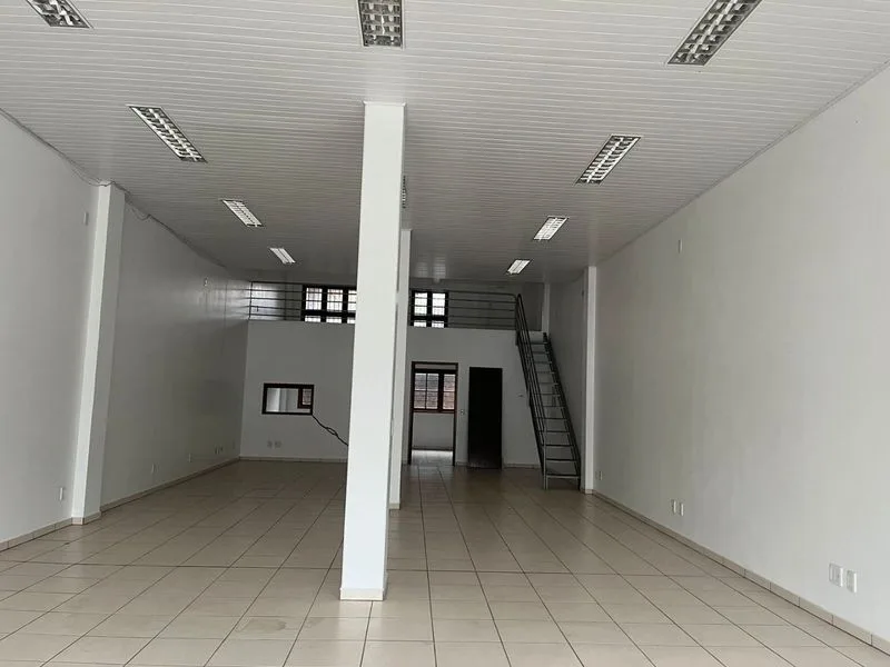 Sala comercial no Centro com mezanino — foto 2