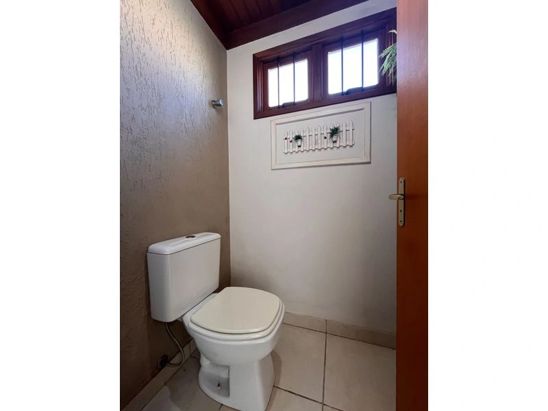 Casa com 4 dormitórios e 2 vagas no Centro — foto 43 de 51