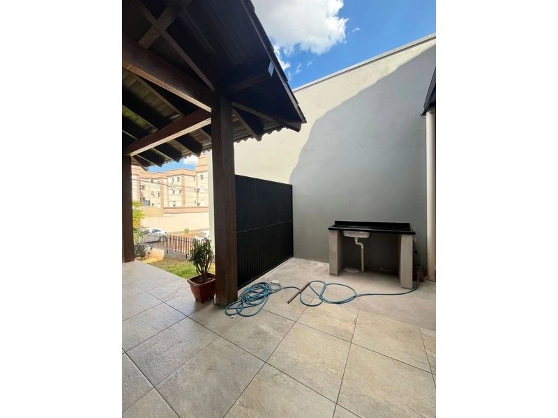 Casa com 3 residências no bairro Timbaúva, 297,22 m² — foto 15 de 15