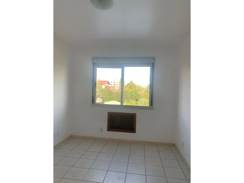Apartamento 2 dormitórios no bairro Centro, Ed. Vitória, 50 m² — foto 7 de 8