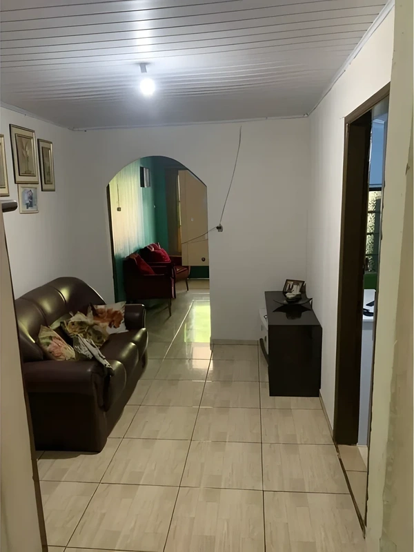 Casa a venda no bairro Planalto, a casa possui 3 quartos 2 banheiros, 2 cozinhas , churrasqueira, ampla varanda, — foto 10 de 10
