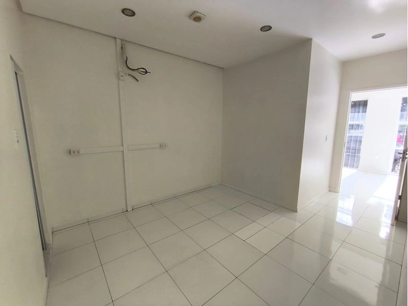 Sala comercial 50 m² com três divisões no bairro Centro — foto 5 de 6