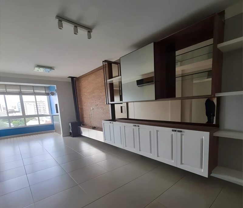 apartamento semi mobiliado com 2 vagas a venda no centro