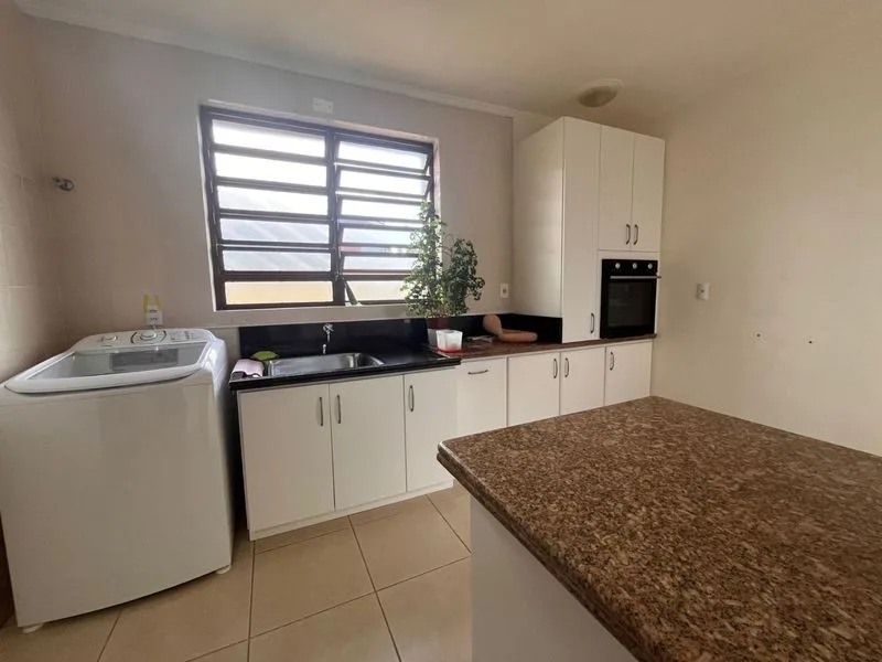 Casa com piscina e área de lazer no bairro Glória — foto 9