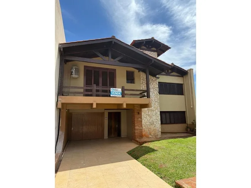 Casa de 3 andares com piscina e lazer no Centro — foto 1