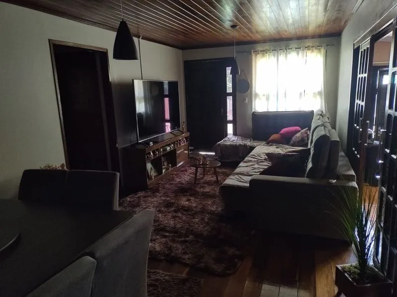 Casa de 3 quartos no bairro Glória com piscina aquecida — foto 9