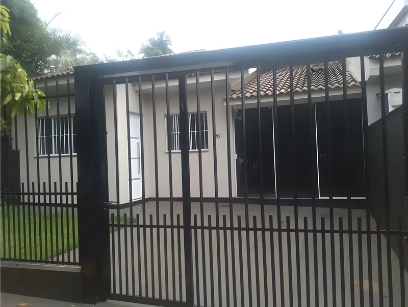 Casa de 2 dormitórios na Central, Santa Rosa