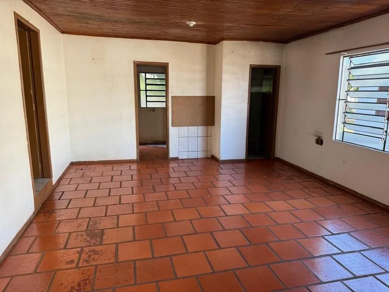 Casa no Cruzeiro com garagem coberta para dois carros — foto 4