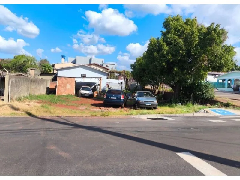 Terreno de esquina no Centro de Santa Rosa — foto 1