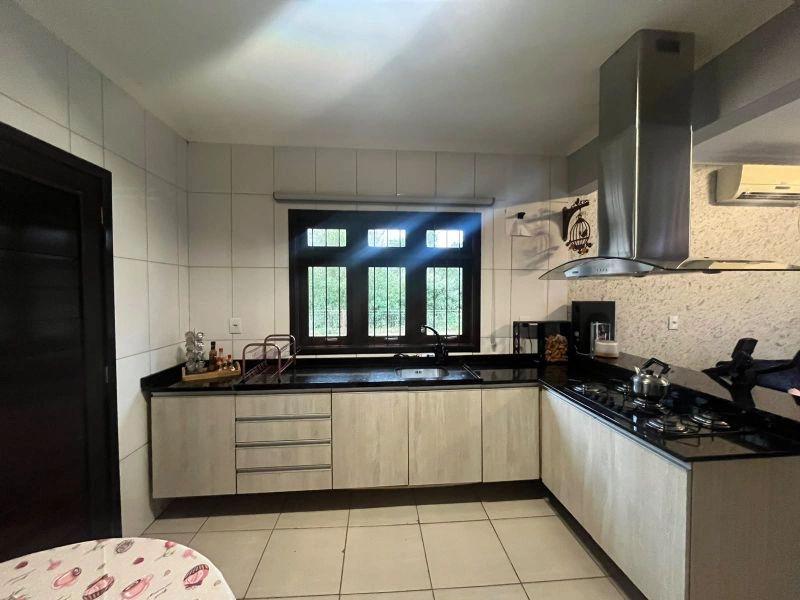 Casa de esquina no bairro São Francisco com 396,50 m² de terreno — foto 13 de 27