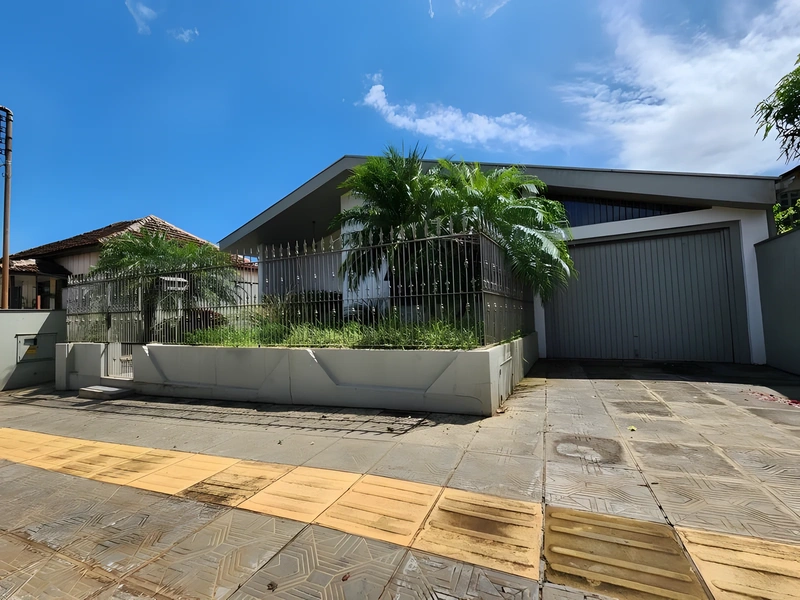 Casa com 3 dormitórios no Centro de Santa Rosa
