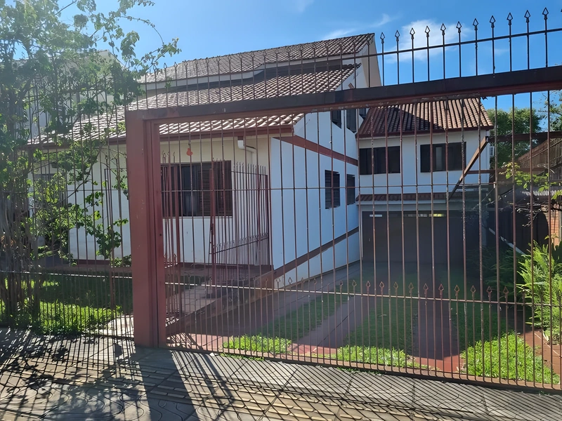 Casa com 4 dormitórios à venda por R$ 840.000,00 - Centro - Santa Rosa/RS — foto 2 de 27