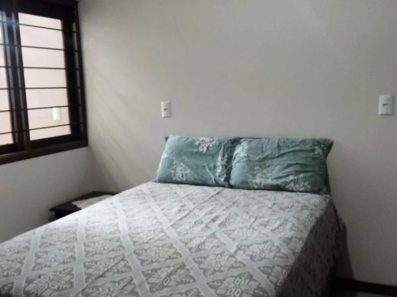 Casa com 3 dormitórios e edícula na Glória — foto 10
