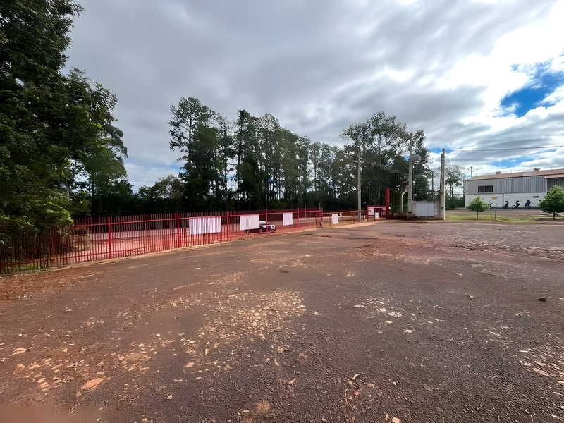 Pavilhão de 850 m² em terreno de mais de 3.200 m² no bairro Figueira – Santa Rosa/RS — foto 3 de 18