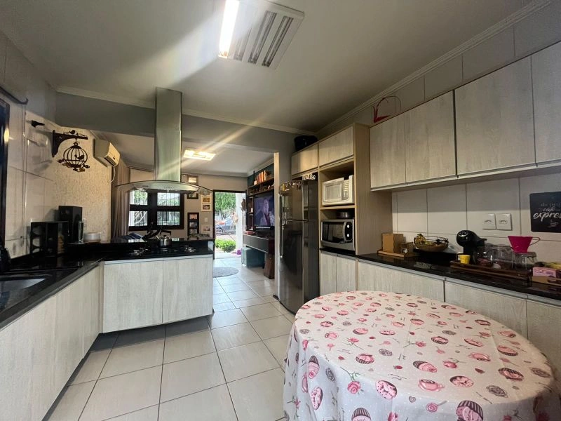 Casa de esquina no bairro São Francisco com 396,50 m² de terreno — foto 10 de 27